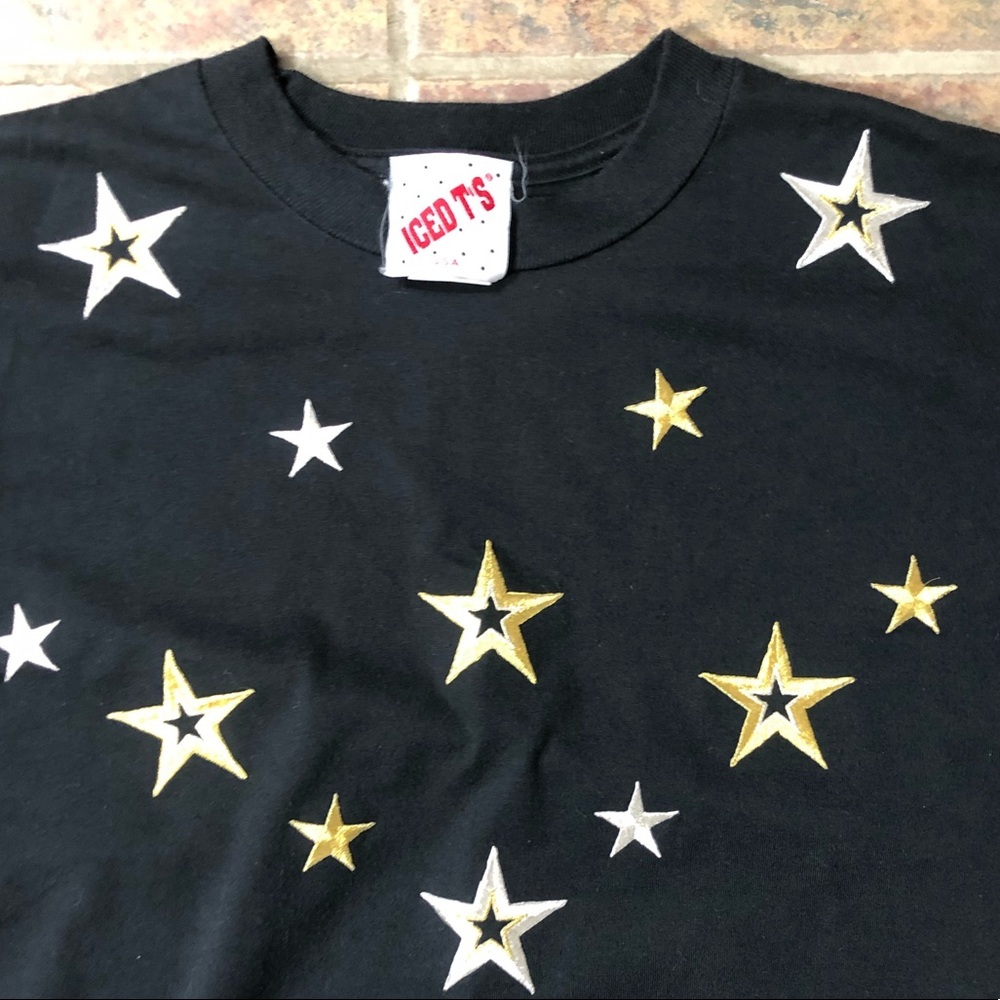 large black t-shirt with gold & silver star patch - Picture 3 of 5